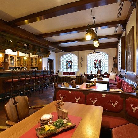 פאדרבורן Hotel Kaiserpfalz מראה חיצוני תמונה