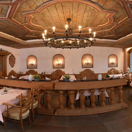 פאדרבורן Hotel Kaiserpfalz מראה חיצוני תמונה