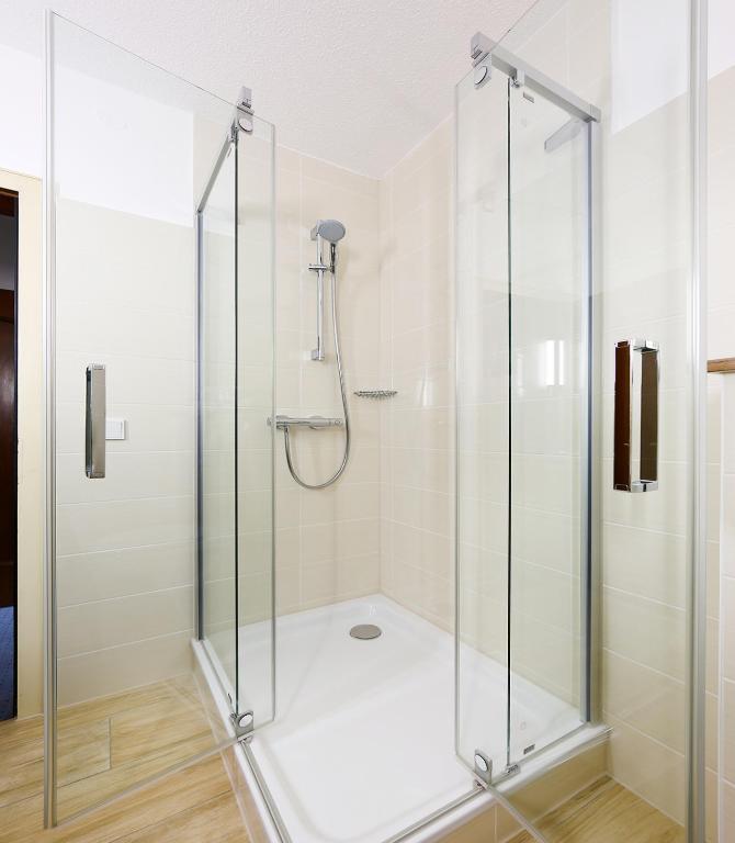 פאדרבורן Hotel Kaiserpfalz מראה חיצוני תמונה