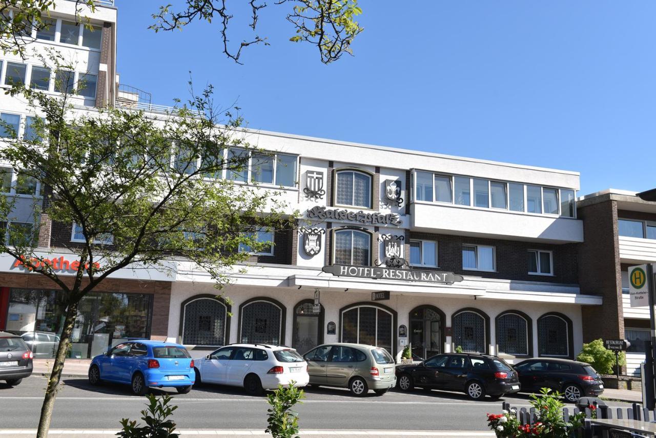 פאדרבורן Hotel Kaiserpfalz מראה חיצוני תמונה